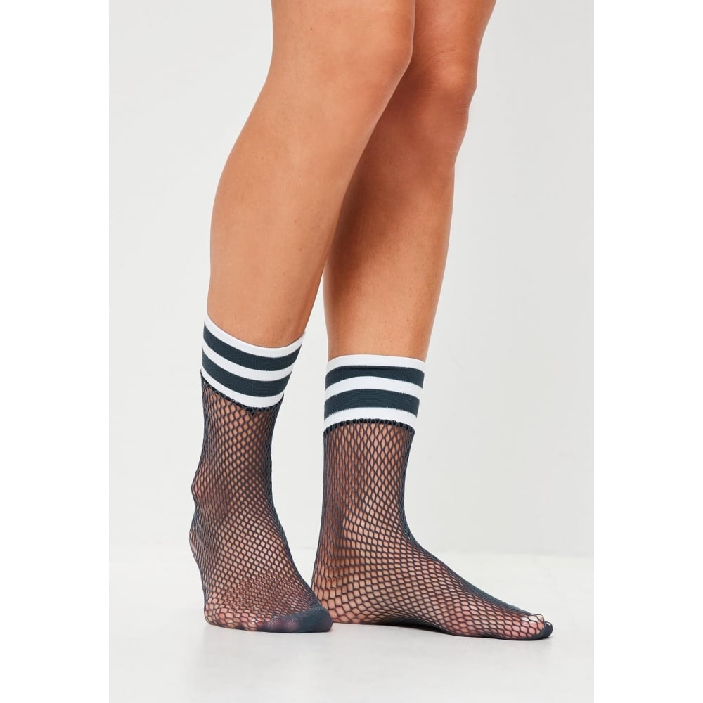 Sports Top Fishnet Socks